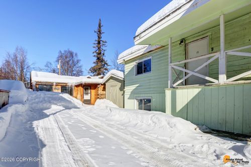 2607 W 31st Ave, Anchorage, AK, 99517-1819 | Card Image