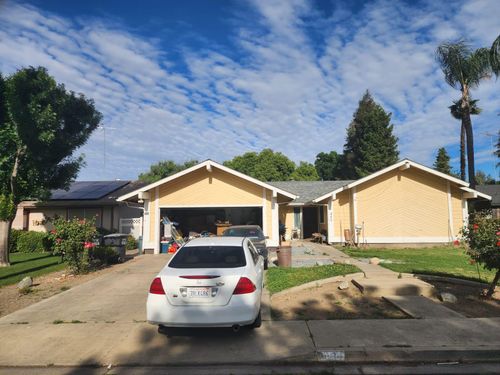 920 S Julieann Street, Visalia, CA, 93277 | Card Image