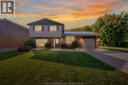 116 Thornhill Cres, Chatham, ON, N7L4M3 | Card Image