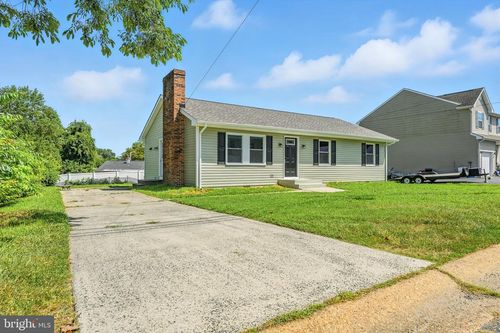 607 E Hazeldell Ave, NEW CASTLE, DE, 19720-6119 | Card Image