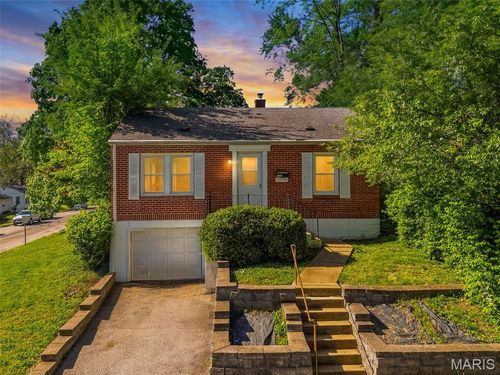 10330 Oak Ave, Saint Louis, MO, 63114-2436 | Card Image