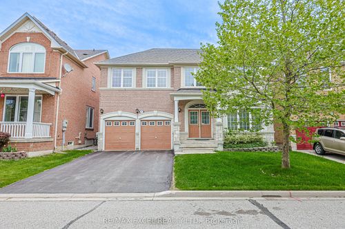 37 Baintree St, Markham, ON, L6E1G5 | Card Image