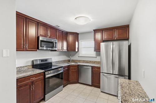 808-808 Twin Circle Dr, South Windsor, CT, 06074-2618 | Card Image