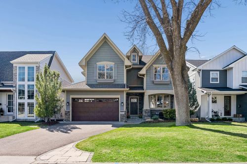 5812 Ashcroft Ave, Edina, MN, 55424-1701 | Card Image