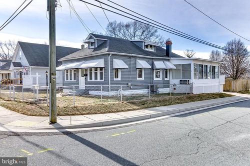 300 Lorraine Ave, BALTIMORE, MD, 21221-6817 | Card Image