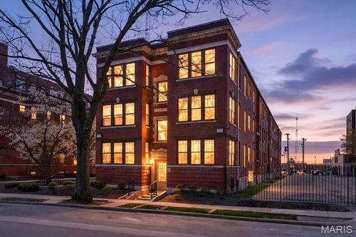 apt-2a-615 Clara Ave, Saint Louis, MO, 63112-1940 | Card Image