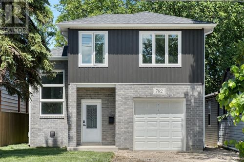 762 S Pacific Ave, Windsor, ON, N8X2X2 | Card Image