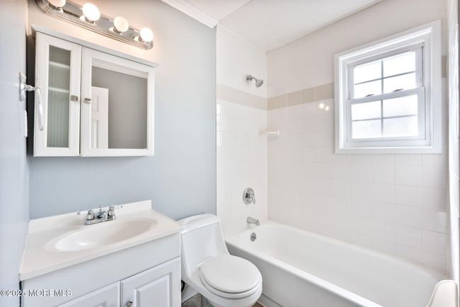 156 Greenwood Loop Rd, Townhouse with 2 bedrooms, 2 bathrooms and null parking in Brick NJ | Image 16