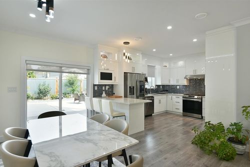 514 Jordan Way, Gibsons, BC, V0N1V5 | Card Image
