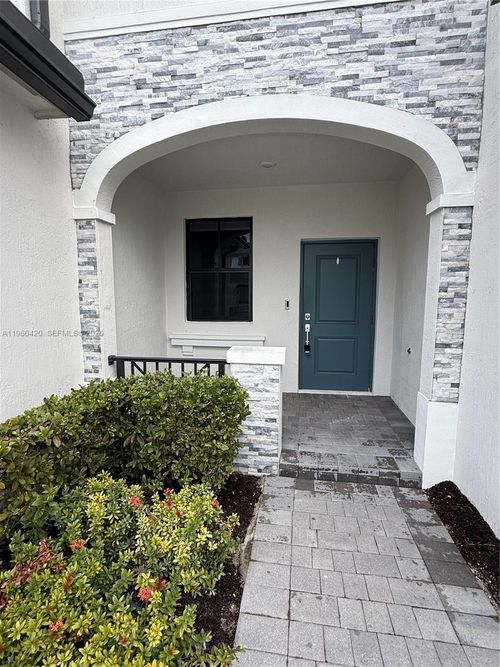 28519-28519 Sw 134th Ct, Homestead, FL, 33033-7540 | Card Image