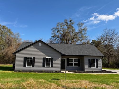 2 Heyward Ave, Honea Path, SC, 29654-1402 | Card Image