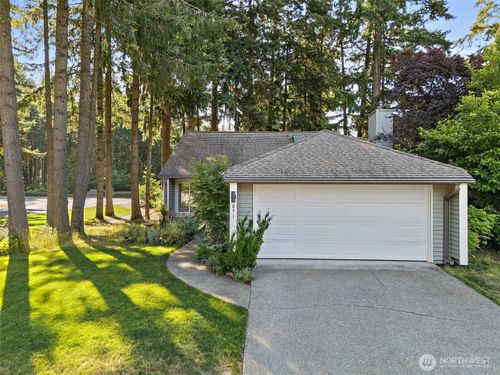 651 Malibu Drive Se, Lacey, WA, 98503 | Card Image