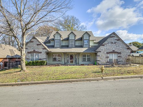 12512 S 18th Cir E, Jenks, OK, 74037-3664 | Card Image