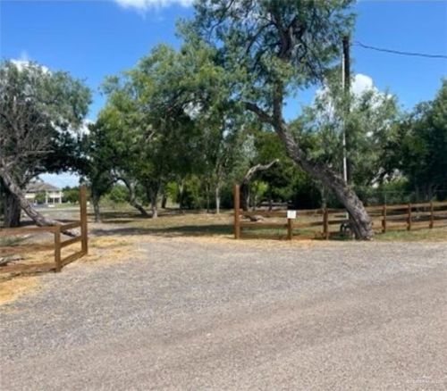 844 Lion Lake Dr, Progreso Lakes, TX, 78596 | Card Image