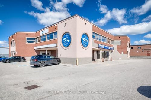 4250 Weston Rd, North York, ON, M9L1W9 | Card Image