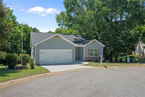 135 Tyrus Ln, Royston, GA, 30662-2960 | Card Image
