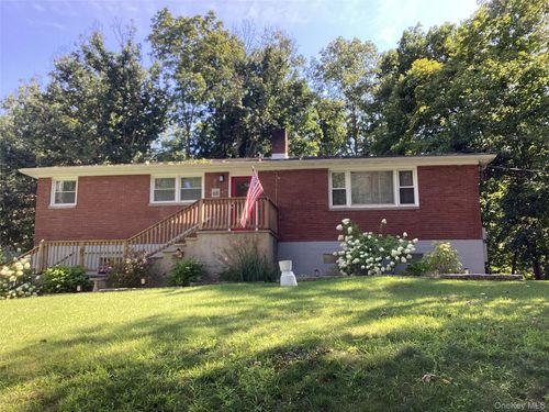 65 Luty Dr, Hyde Park, NY, 12538-1401 | Card Image