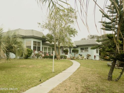 2201 S Peninsula Dr, DAYTONA BEACH, FL, 32118-5313 | Card Image
