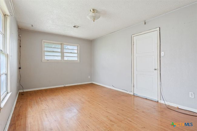 1806 S 37 Th St, House other with 4 bedrooms, 2 bathrooms and null parking in Temple TX | Image 14