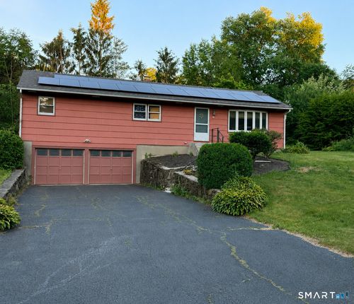 46 Gibson Ave, Trumbull, CT, 06611-3736 | Card Image