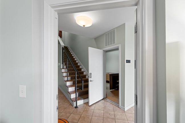 APT-105 - 380 N Island Dr, Condo with 2 bedrooms, 2 bathrooms and null parking in Memphis TN | Image 24