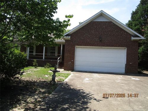 3638 Golfview Rd, Hope Mills, NC, 28348-2219 | Card Image