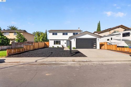 5 Greentree Cir, Milpitas, CA, 95035-6726 | Card Image