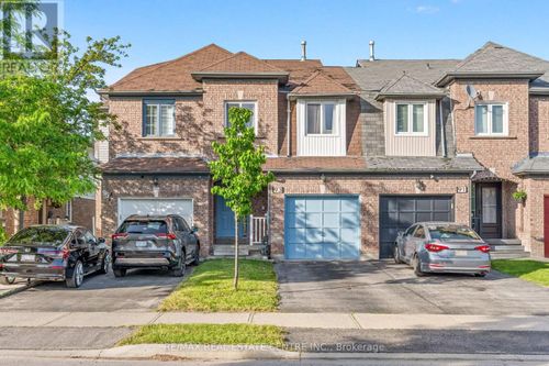 93 Ural Circle, Brampton (Sandringham-Wellington), ON, L6R1H2 | Card Image