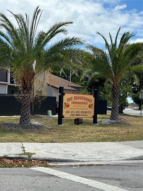 14d-6725 Sw 137th Ct, Miami, FL, 33183-2294 | Card Image