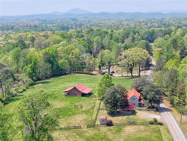 1096 Sutton Mill Rd, House other with 3 bedrooms, 2 bathrooms and 9 parking in Clarkesville GA | Image 74