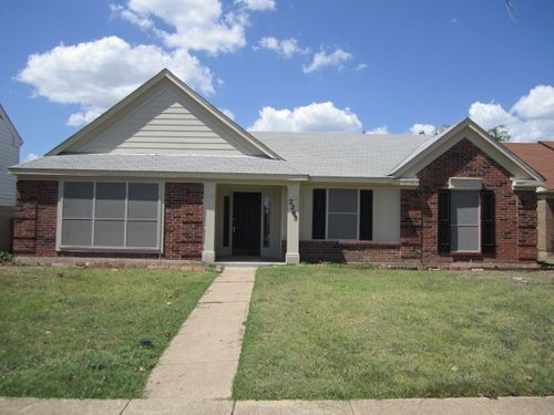 2205 Montclair St, Lancaster, TX, 75146-1255 | Card Image