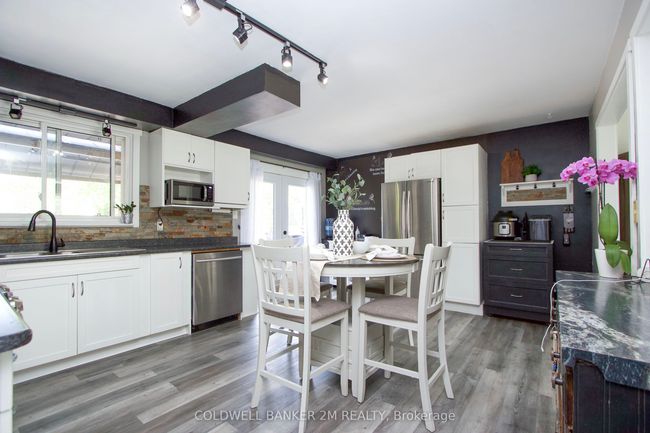 27 Anne St, House other with 4 bedrooms, 2 bathrooms and 6 parking in Millbrook ON | Image 8