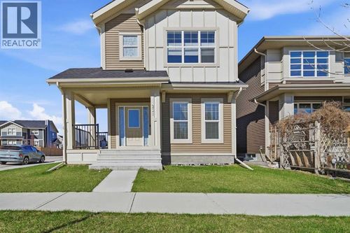 231 Sundown Road, Cochrane, AB, T4C2R3 | Card Image