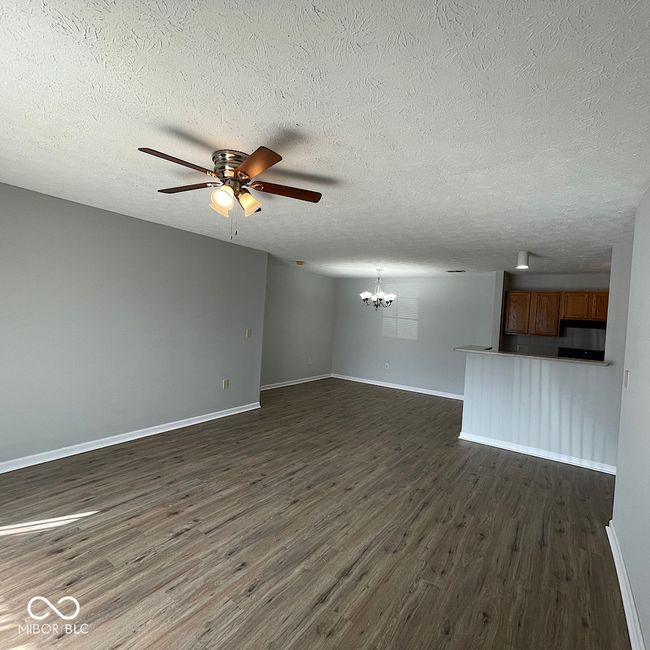 UNIT-101 - 8314 Glenwillow Ln, Condo with 2 bedrooms, 2 bathrooms and null parking in Indianapolis IN | Image 8