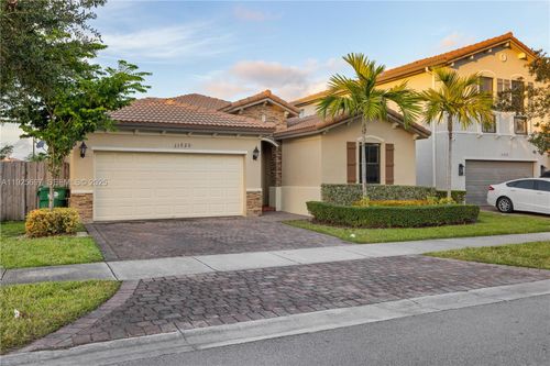 11725 Sw 240th Ter, HOMESTEAD, FL, 33032-3169 | Card Image