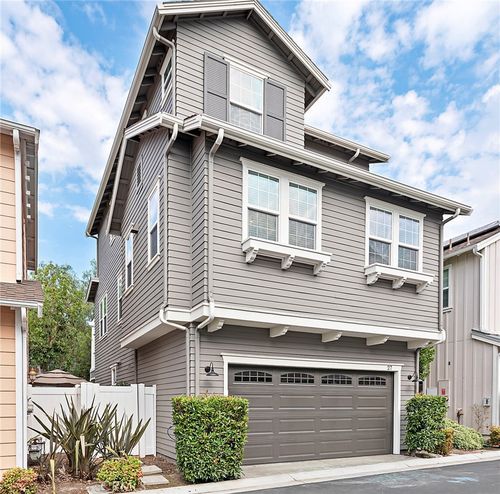 27 Rinehart Rd, Ladera Ranch, CA, 92694-1343 | Card Image
