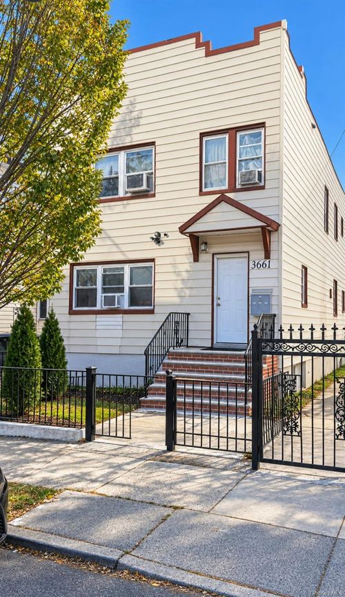 3661 Willett Avenue, New York, NY, 10467 | Card Image