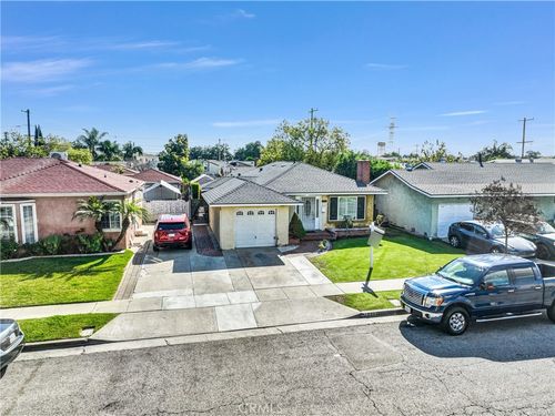 8952 Dudlext Ave, South Gate, CA, 90280-3413 | Card Image