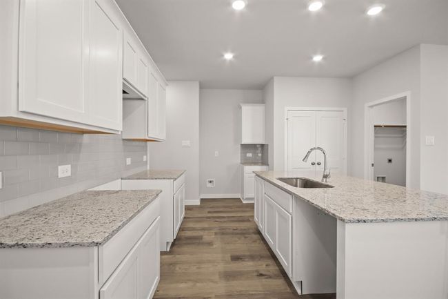 11526 Prosperity Dr, House other with 4 bedrooms, 2 bathrooms and 2 parking in Crosby TX | Image 7