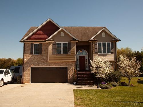 4092 Thomas Jefferson, Forest, VA, 24551 | Card Image