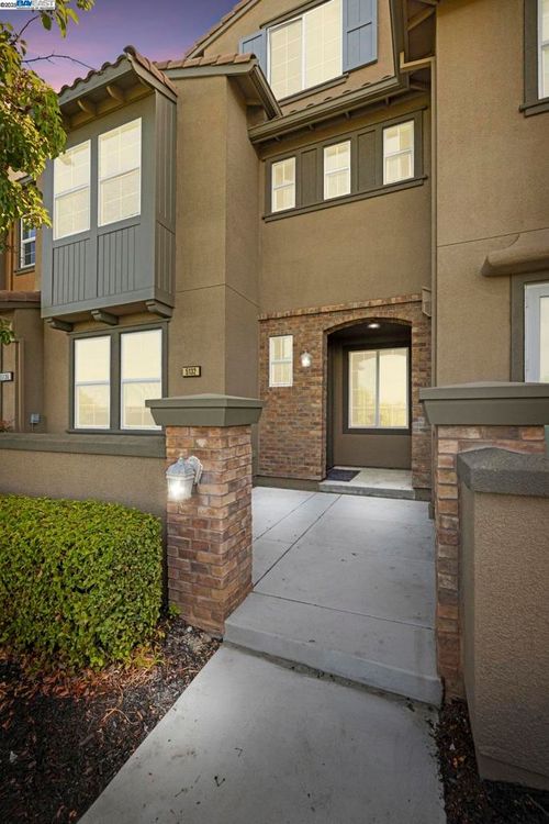 5132 Fioli Loop, San Ramon, CA, 94582-5976 | Card Image