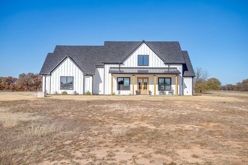 8140 Lavender Rd, Springtown, TX, 76082-6222 | Card Image