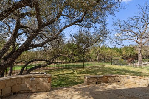 809 Armstrong Dr, Georgetown, TX, 78633-5234 | Card Image