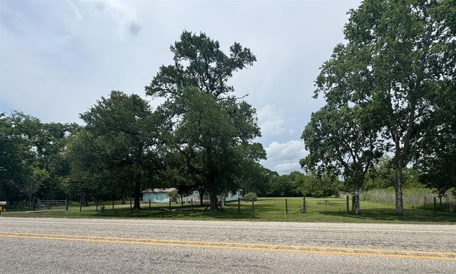 12215 Fm 442 Rd, House other with 2 bedrooms, 1 bathrooms and 1 parking in Boling TX | Image 26