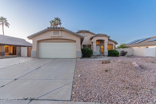 2390 E Whitten St, Chandler, AZ, 85225-2829 | Card Image