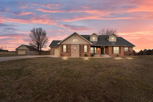 4547 S 136th Rd, Bolivar, MO, 65613-9400 | Card Image