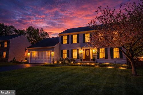 16087 Olmstead Ln, WOODBRIDGE, VA, 22191-4522 | Card Image