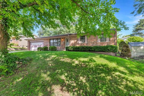 509 Rebecca Dr, Saint Charles, MO, 63301-1384 | Card Image