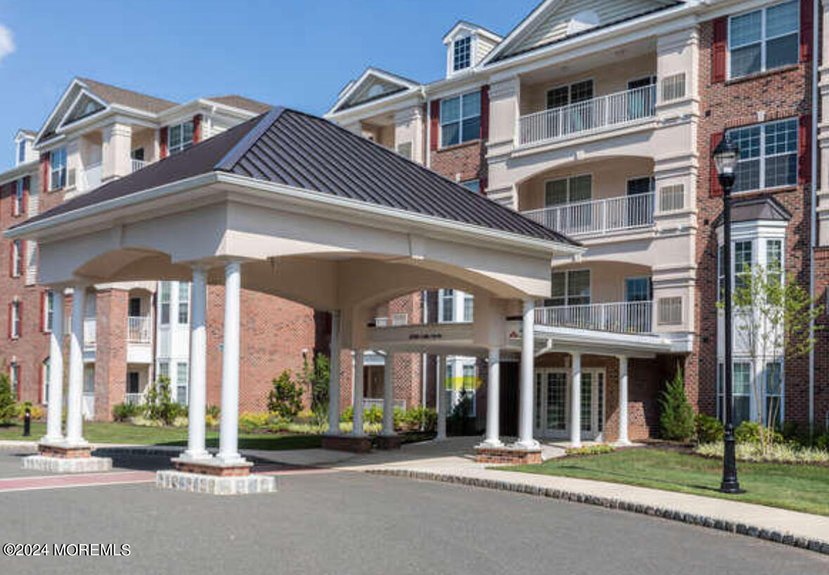 Colts Cir, Lawrence Township, NJ 08648