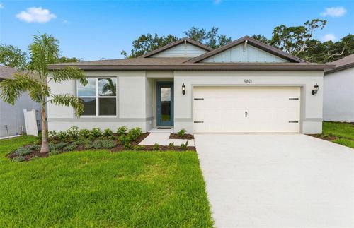 9821 Redwood Heights Loop, THONOTOSASSA, FL, 33592-3424 | Card Image